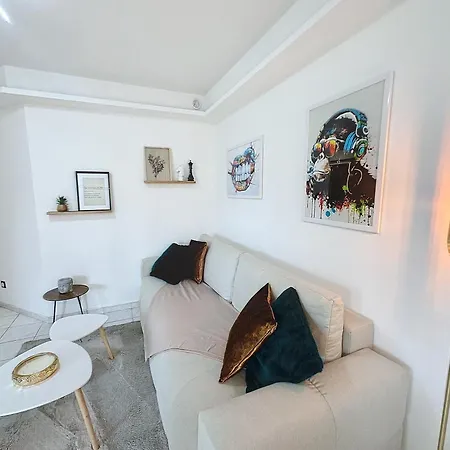 T2 Apartment, Pool, *
